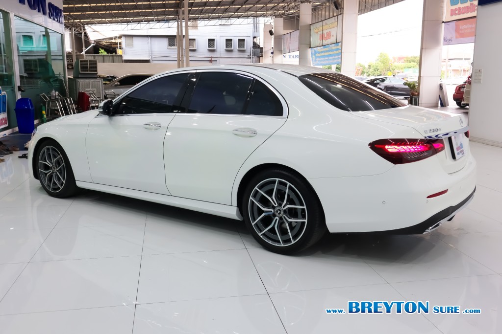 MERCEDES-BENZ E-CLASS W 213 E 220 d AMG Sport AT ปี 2022 ราคา 2,399,000 บาท #BT2024070203 #5