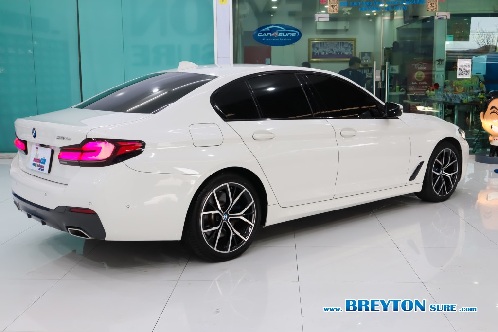 BMW SERIES 5 G30 530e M sport AT ปี 2021 ราคา 1,699,000 บาท #BT2024072602 #3