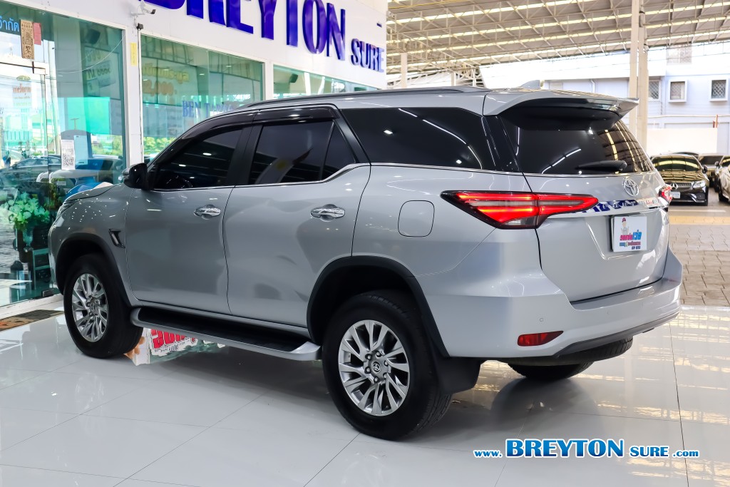 TOYOTA FORTUNER  2.4 [V] AT ปี 2020 ราคา 929,000 บาท #BT2024081401 #4