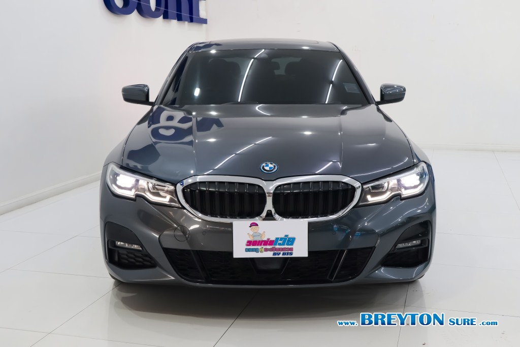 BMW SERIES 3 G20 330e M-Sport AT ปี 2022 ราคา 1,479,000 บาท #BT2024101302 #2