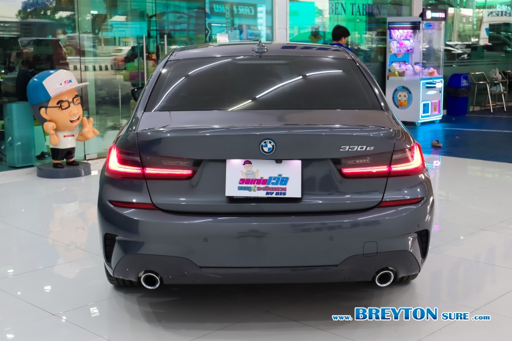 BMW SERIES 3 G20 330e M-Sport AT ปี 2022 ราคา 1,479,000 บาท #BT2024101302 #4