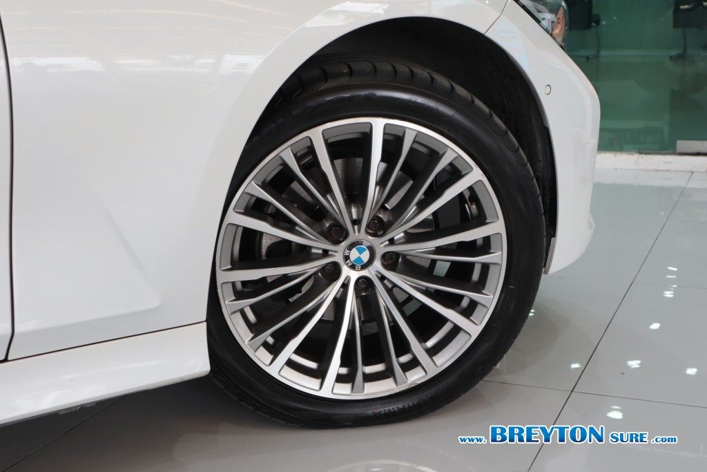 BMW SERIES 3 G28 320Li  AT ปี 2022 ราคา 1,399,000 บาท #BT2024110204 #24