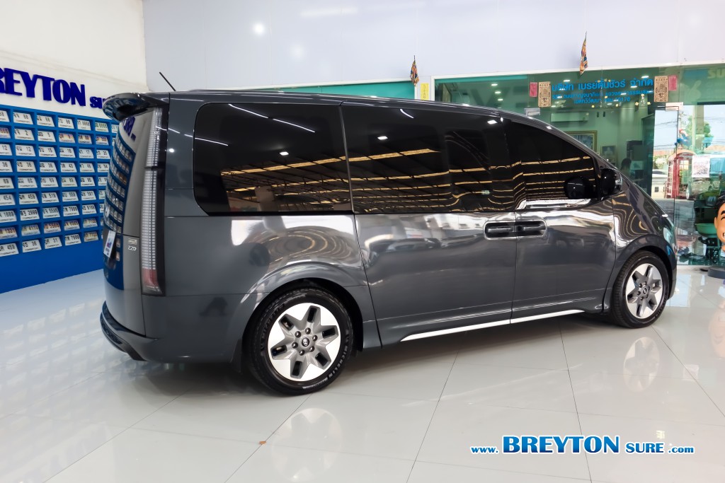 HYUNDAI STARIA  2.2 SEL AT ปี 2022 ราคา 1,359,000 บาท #BT2024110303 #3